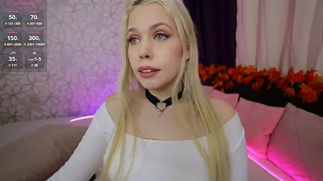 Snapshot of Lerry_Teeni chatting on 12-04-24, 03:59 Lerry Teeni online show from 12-04-24, 03:59