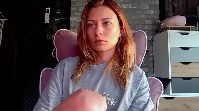 karo123421 online show from 07-05-26, 04:19