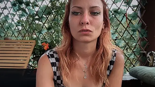 karo123421 online show from 07-08-26, 01:15