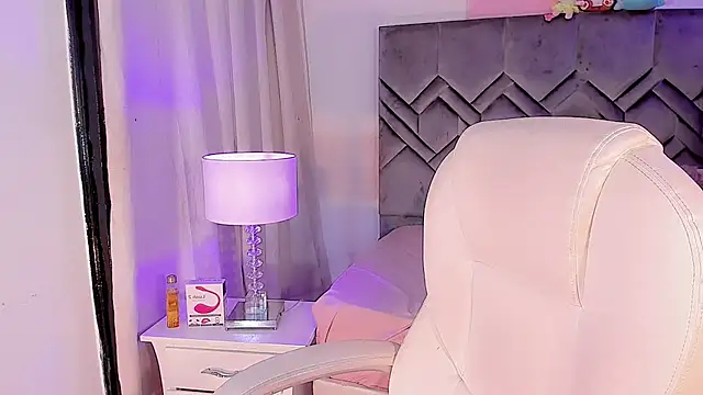 Snapshot of LeyXandrabraz chatting on 01-21-25, 12:04 LeyXandrabraz online show from 01-21-25, 12:04