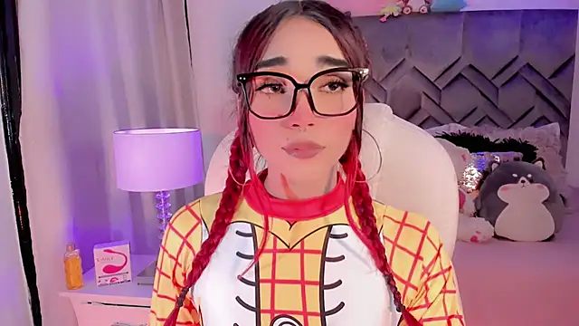 Snapshot of LeyXandrabraz chatting on 02-08-25, 12:49 LeyXandrabraz online show from 02-08-25, 12:49