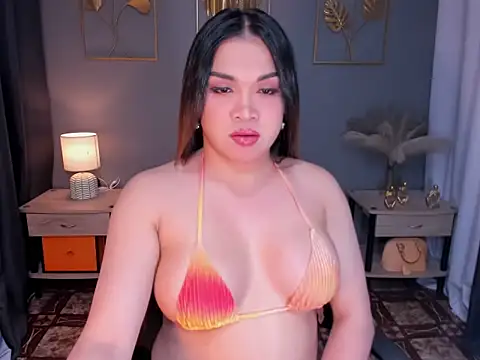 MaxeneCullens online show from 02-18-25, 03:53