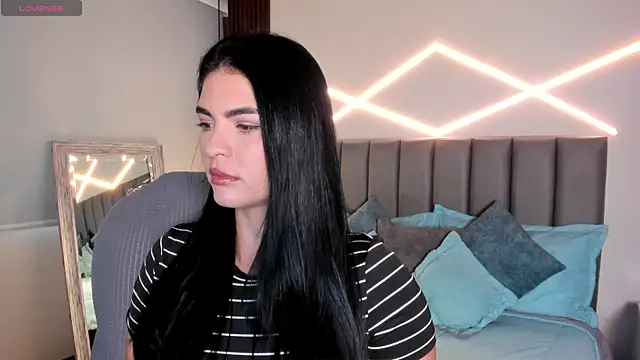 Veronicalanx1 online show from 03-31-26, 11:43