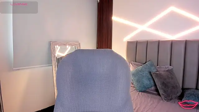 Veronicalanx1 online show from 04-01-26, 11:33