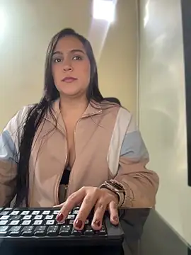 kendall 52 online show from 05-07-26, 12:43