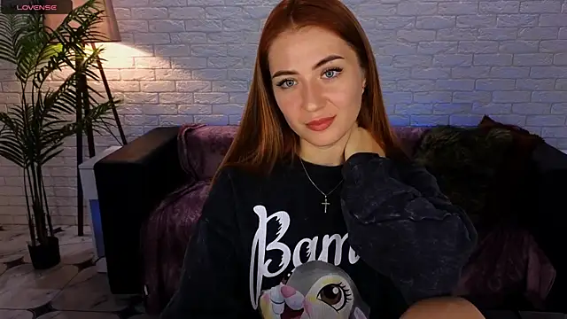 Adelyna Bird online show from 12-02-24, 07:36