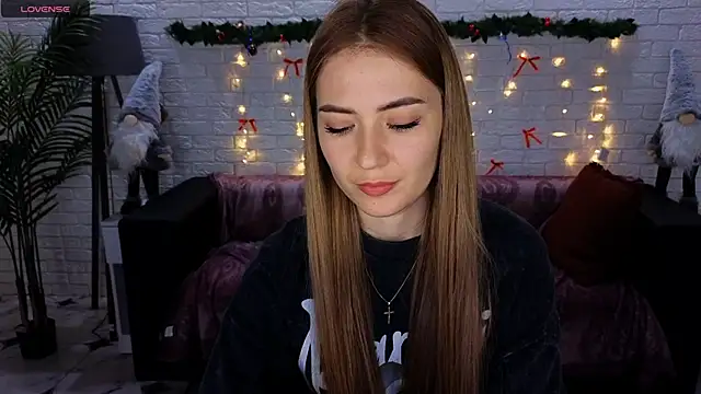 Adelyna Bird online show from 12-21-24, 11:44