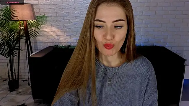 Adelyna Bird online show from 03-20-25, 10:43