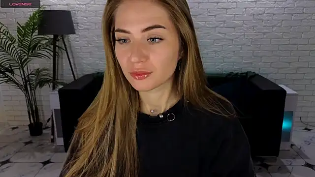 Adelyna Bird online show from 09-19-25, 06:59