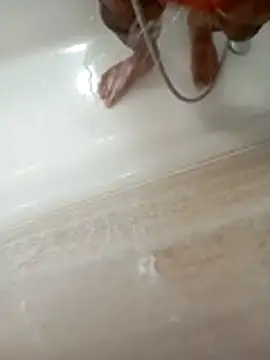 Snapshot of vicky_897n chatting on 12-18-25, 11:05 vicky 897n online show from 12-18-25, 11:05