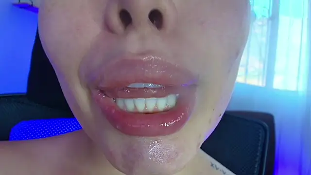 lisbet21x online show from 01-31-25, 09:59