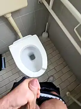 Snapshot of Dolceporco19 chatting on 01-30-25, 09:36 Dolceporco19 online show from 01-30-25, 09:36