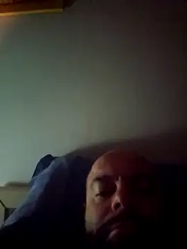 Snapshot of Dolceporco19 chatting on 10-18-25, 11:38 Dolceporco19 online show from 10-18-25, 11:38