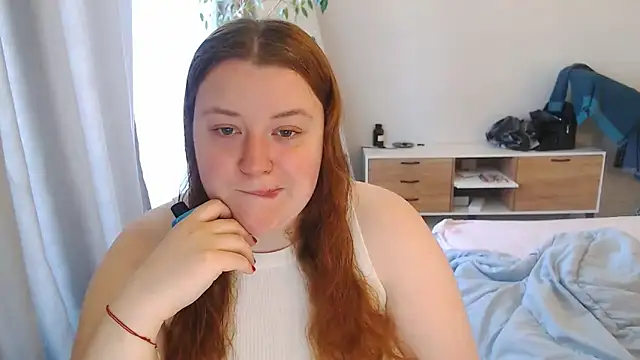 Snapshot of PolinaSalvatore chatting on 04-16-26, 02:07 PolinaSalvatore online show from 04-16-26, 02:07