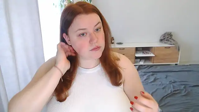 Snapshot of PolinaSalvatore chatting on 04-22-26, 12:39 PolinaSalvatore online show from 04-22-26, 12:39