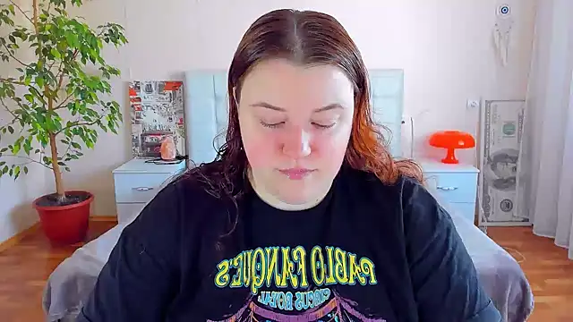 PolinaSalvatore online show from 06-24-26, 01:54