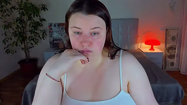 PolinaSalvatore online show from 06-25-26, 07:40