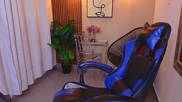 Kenya--Buhle online show from 06-17-26, 11:12