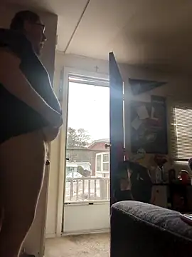 yes yes yes yes  online show from 03-06-25, 09:53