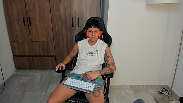 Jake simons online show from 10-16-25, 01:06