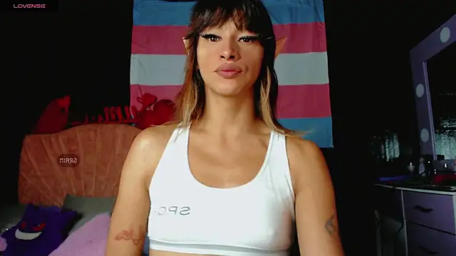 Summer XO online show from 02-18-25, 07:52