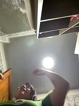 andreaisis2 online show from 04-22-26, 07:59