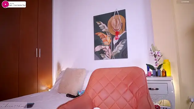 annie22love online show from 02-19-25, 08:20