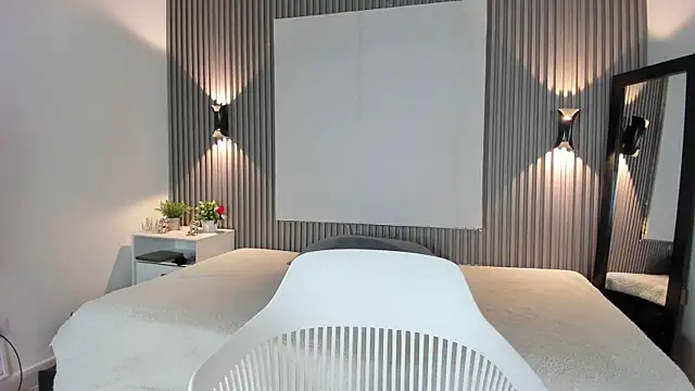 Zafiiraa online show from 06-20-26, 03:42