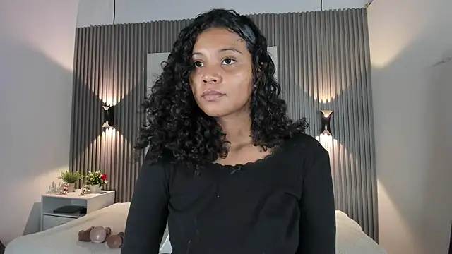 Zafiiraa online show from 06-23-26, 10:41