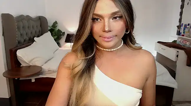 liaa lurrecams online show from 01-03-25, 11:25