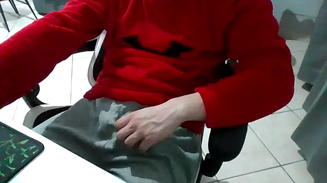 Snapshot of simoninside25 chatting on 09-25-25, 08:34 simoninside25 online show from 09-25-25, 08:34