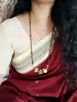 Snapshot of Indian_desi_wife chatting on 12-12-24, 05:31 Indian desi wife online show from 12-12-24, 05:31