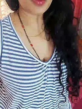 Snapshot of Indian_desi_wife chatting on 12-16-24, 04:45 Indian desi wife online show from 12-16-24, 04:45