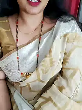 Snapshot of Indian_desi_wife chatting on 12-30-24, 04:51 Indian desi wife online show from 12-30-24, 04:51