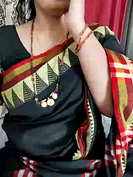 Snapshot of Indian_desi_wife chatting on 01-07-25, 06:45 Indian desi wife online show from 01-07-25, 06:45