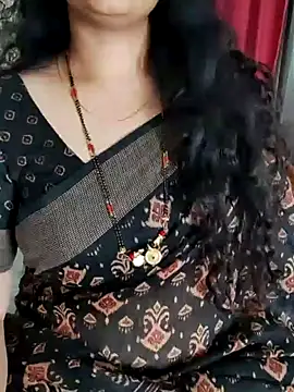 Snapshot of Indian_desi_wife chatting on 01-12-25, 04:50 Indian desi wife online show from 01-12-25, 04:50