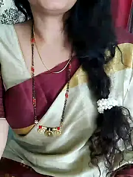 Snapshot of Indian_desi_wife chatting on 01-18-25, 07:37 Indian desi wife online show from 01-18-25, 07:37