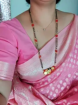 Snapshot of Indian_desi_wife chatting on 02-21-25, 05:56 Indian desi wife online show from 02-21-25, 05:56