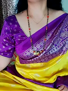 Snapshot of Indian_desi_wife chatting on 02-28-25, 05:15 Indian desi wife online show from 02-28-25, 05:15