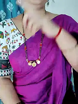 Snapshot of Indian_desi_wife chatting on 09-24-25, 02:15 Indian desi wife online show from 09-24-25, 02:15