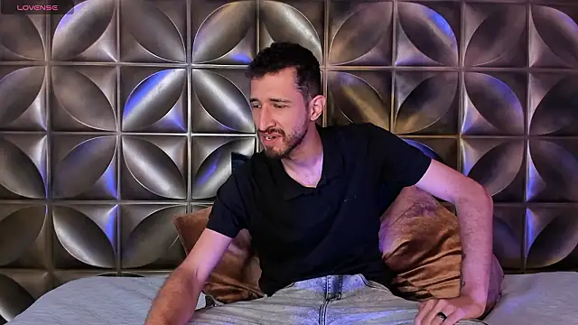 sam bisex online show from 03-26-26, 03:45