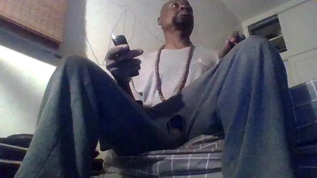 Daddy hook online show from 12-16-25, 04:39