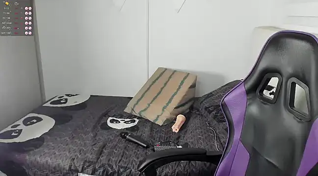 santy7v7 online show from 12-20-24, 04:25