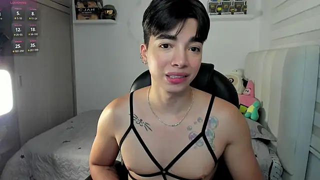 santy7v7 online show from 11-30-25, 01:37