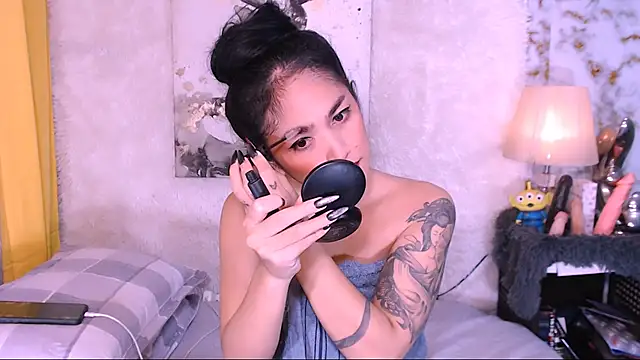 Oriental Tiara online show from 12-23-24, 10:01