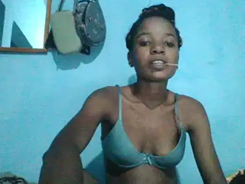 sweetchic  online show from 02-13-25, 05:01