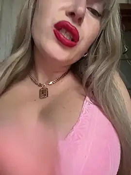 Kittenforyou online show from 02-06-26, 01:14