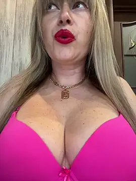 Snapshot of Kittenforyou chatting on 05-19-26, 12:00 Kittenforyou online show from 05-19-26, 12:00