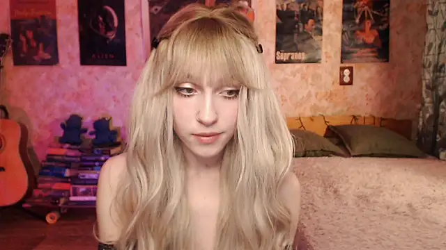 Friendly Ellie online show from 03-05-25, 12:16