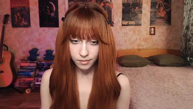 Friendly Ellie online show from 09-29-25, 01:16